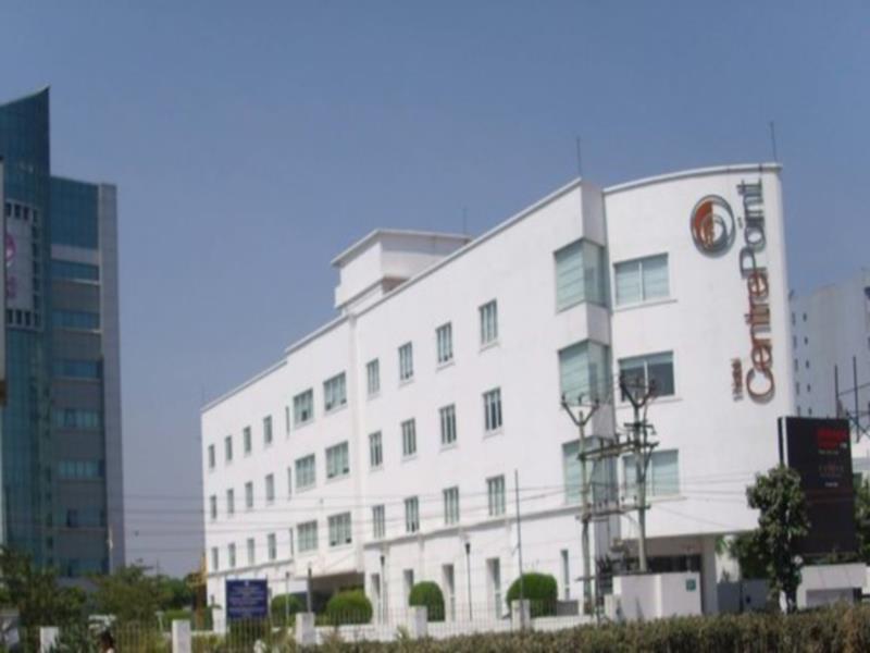 The Centre Point Hotel Chennai Exterior photo