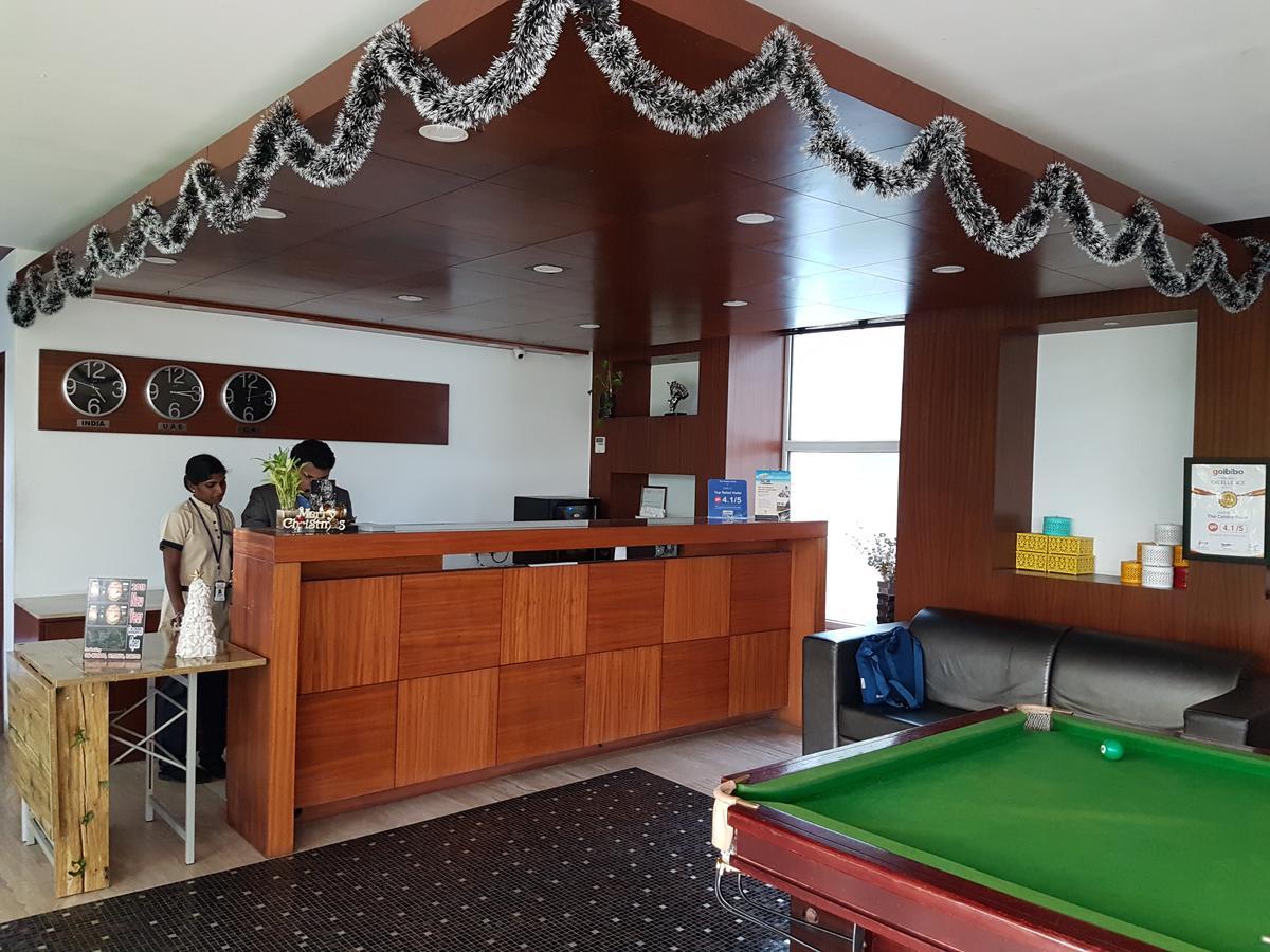 The Centre Point Hotel Chennai Exterior photo