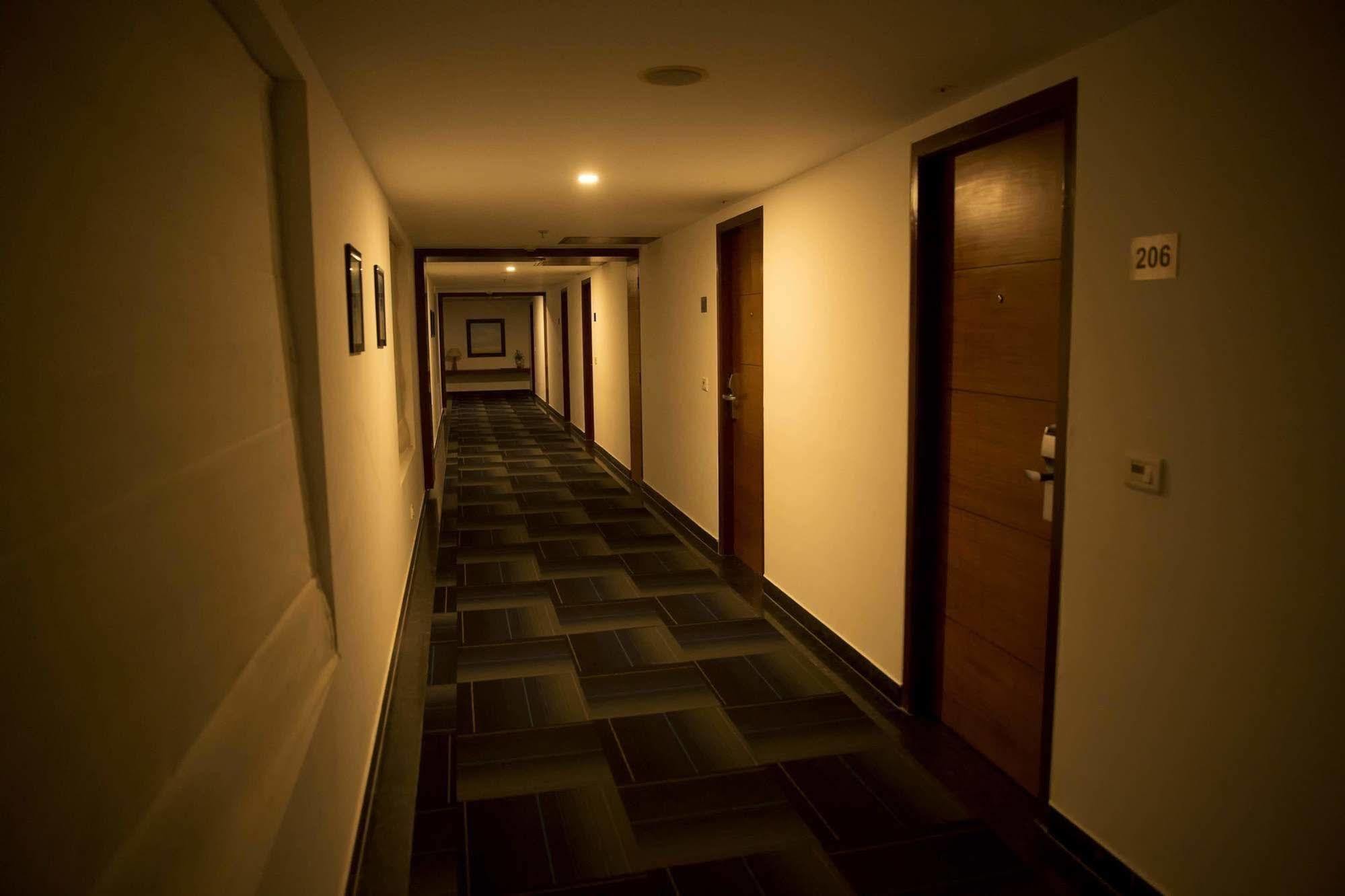 The Centre Point Hotel Chennai Exterior photo